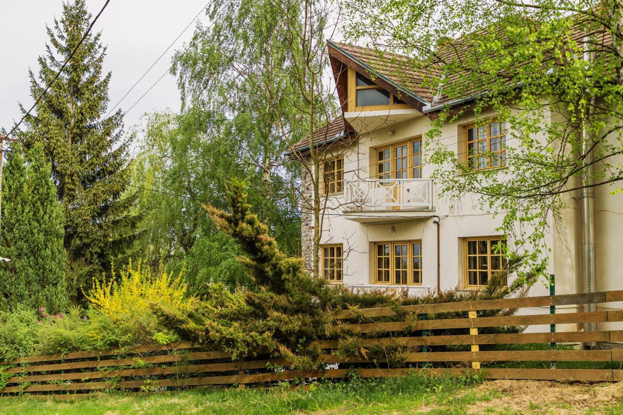 Villa Alba By Akasha Retreat Bran (Brasov) Exterior foto